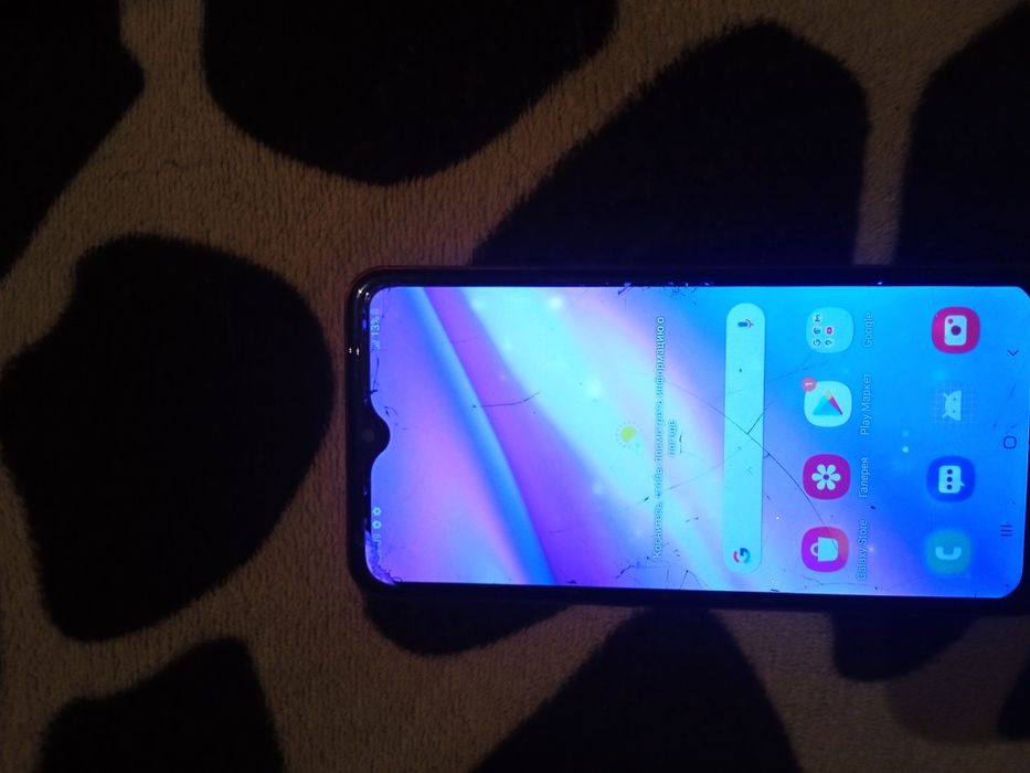 Продам телефон..