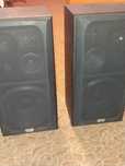 Vând boxe 150 de WATT/Music Power 200 WATT