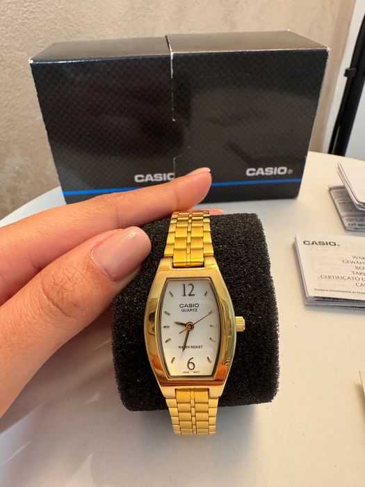 Дамски часовник Casio