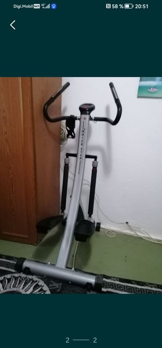 Vînd step profesional