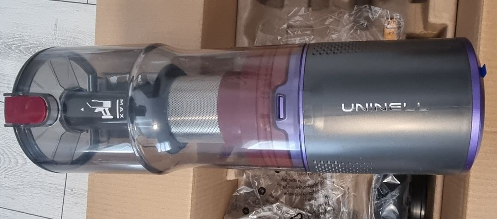 Правостояща прахосмукачка Uninell