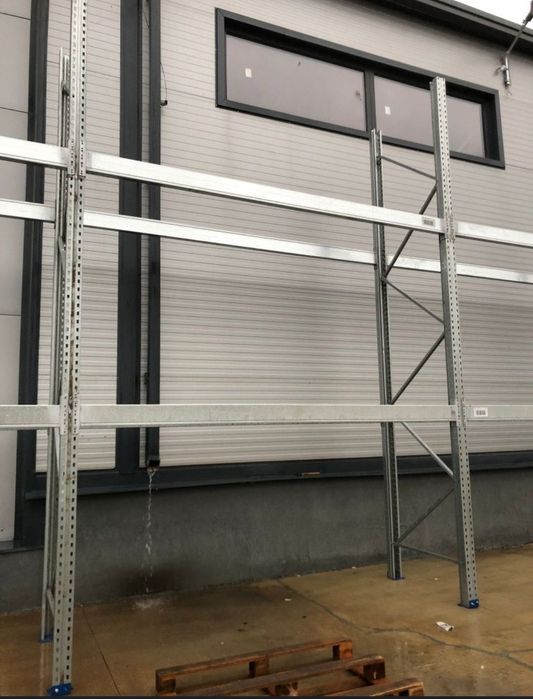 Rafturi metalice industriale depozitare paleti 55