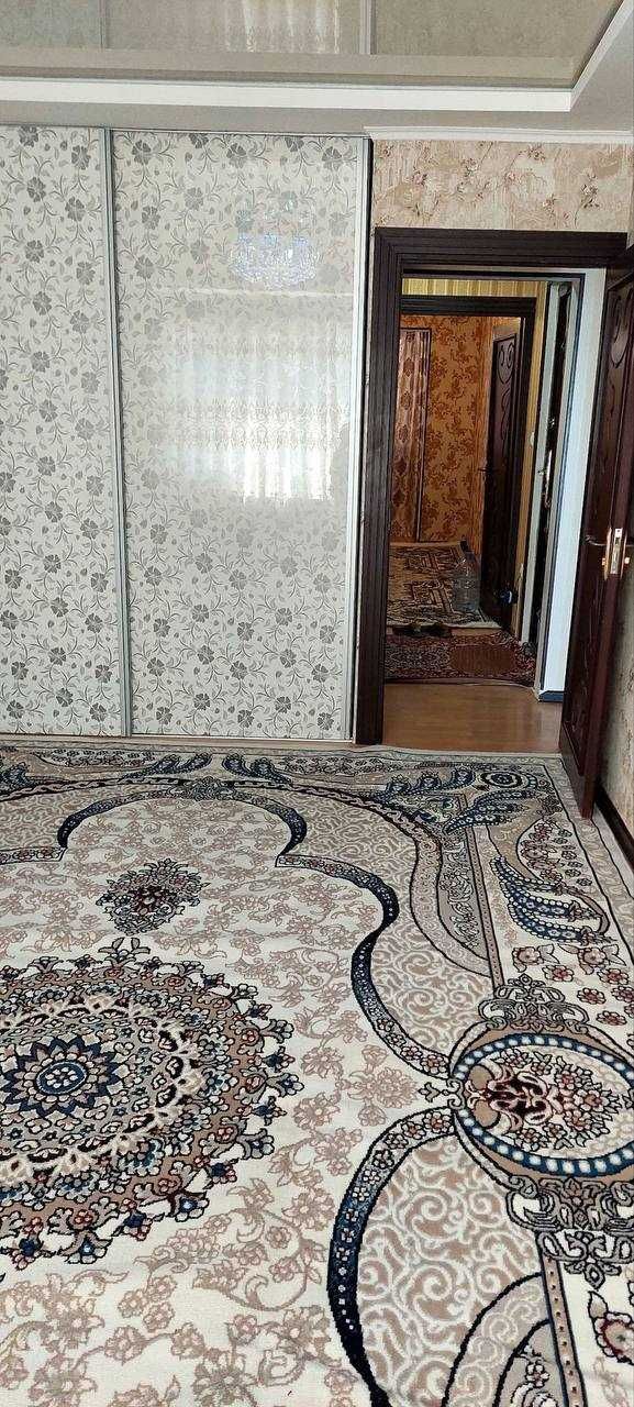 Сдаётся 2х квартира на 4 этаж орр ЧИНОР РЕС