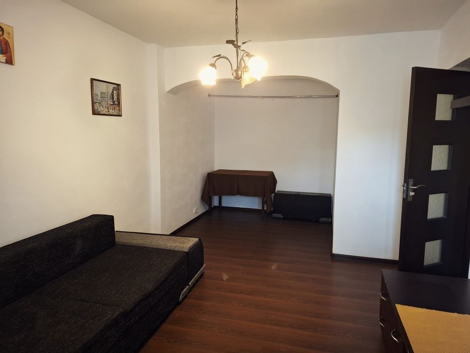 Apartament 2 camere decomandat
