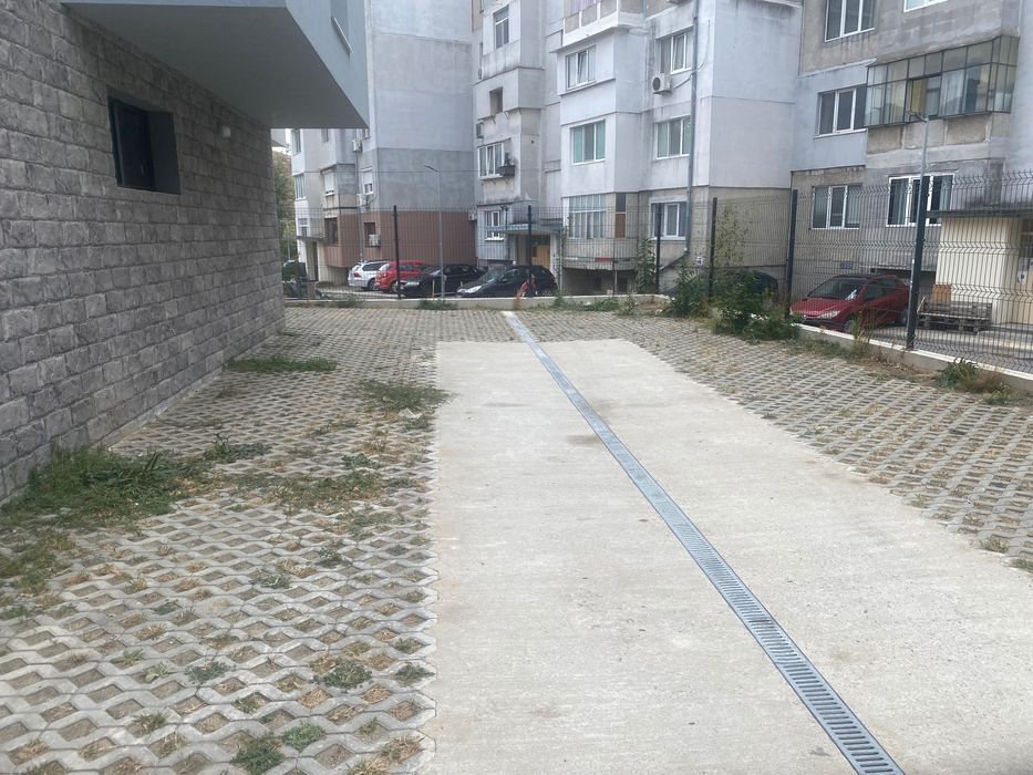 Отдавам парко място под наем гр Варна