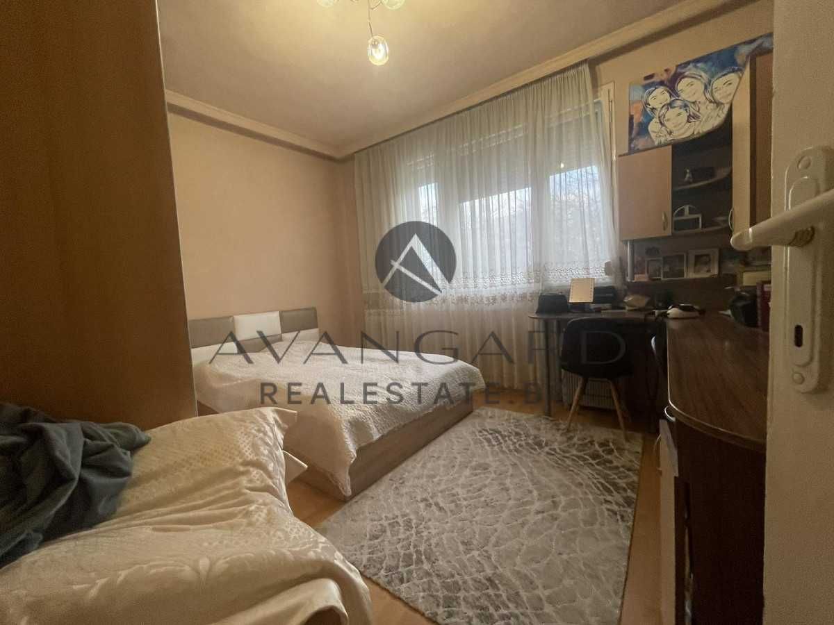 Продава се Четиристаен апартамент в Пловдив, Център - 153 кв.м за 1746 €/кв.м - Снимка #6