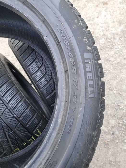 SET 4 Anvelope Iarna 255/45 R17 PIRELLI Sottozero Winter 240 98V