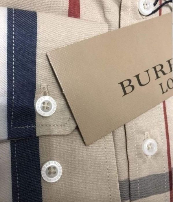Camasi  bumbac slim fit Burbbery, diverse mărimi, logo brodat