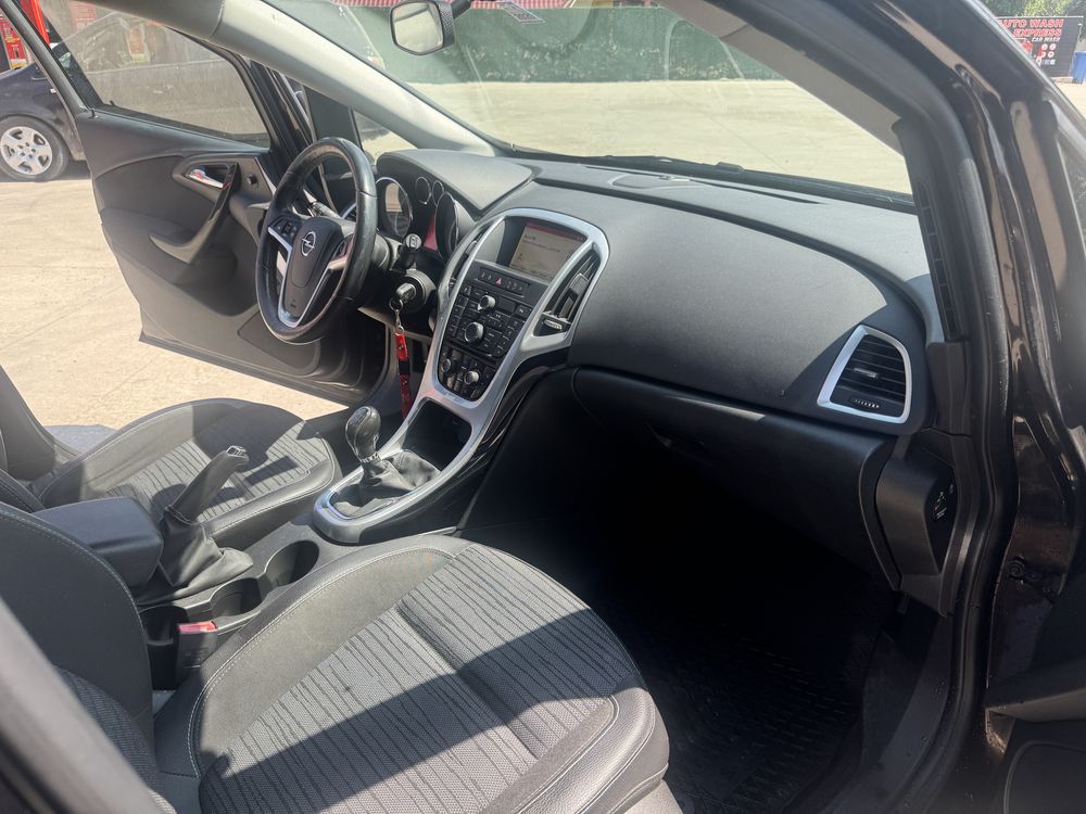 Opel Astra -Sports Tourer-2015-1.6 diesel -110cp-Euro 6 -Recent Adusa