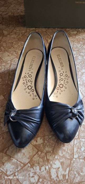 Продаю кожаные туфли