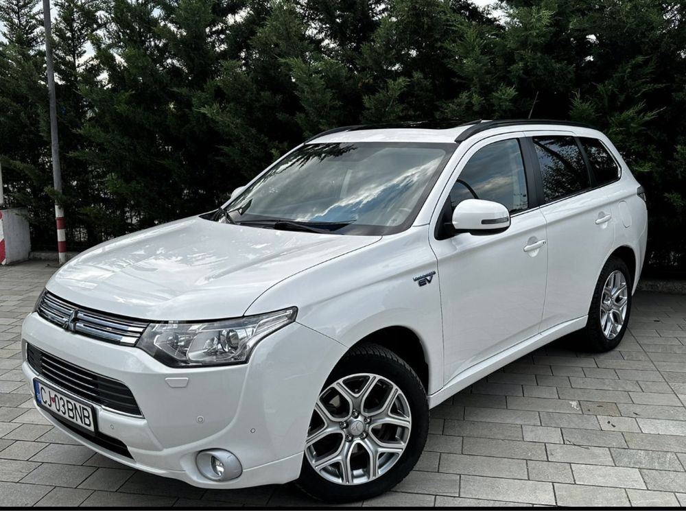 Mitsubishi Outlander Instyle+ Plug-In Hybrid