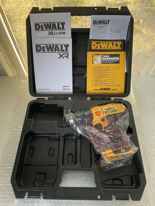 DeWALT Filetanta DCD 771 XR. Cu Valiza de Transport, Original, Nou !