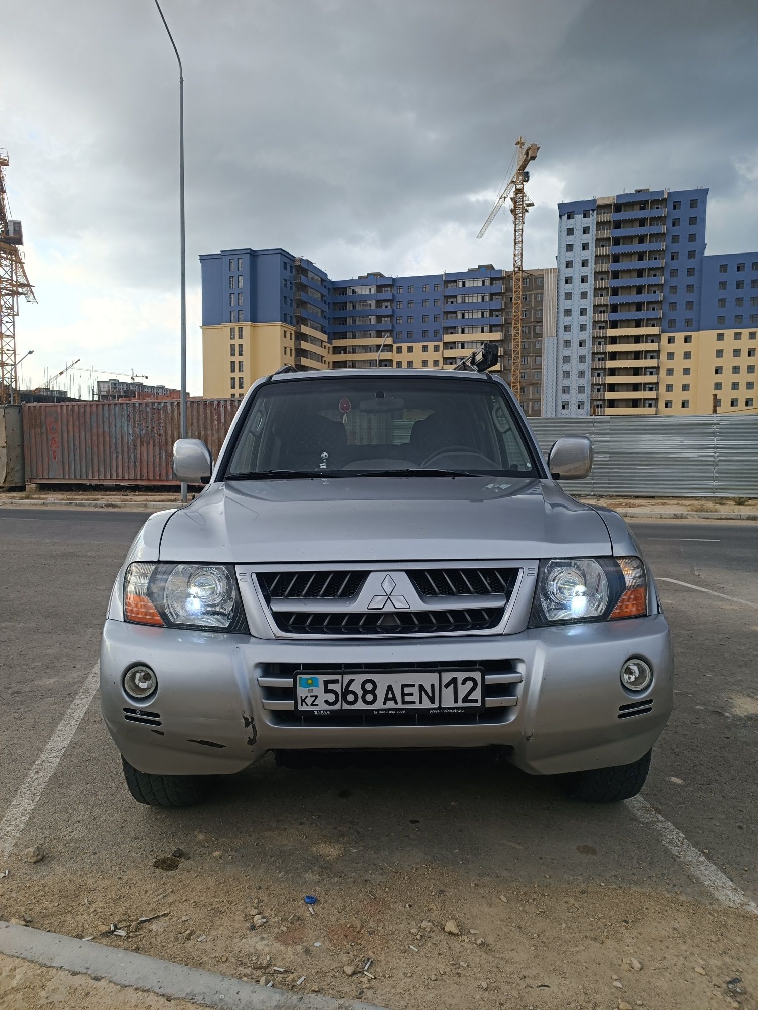 Продам автомобиль Mitsubishi Pajero (Митсубиси Паджеро)