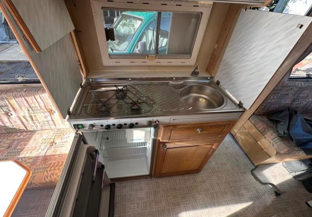 Rulotă Chateau în stare foarte bună.Merită văzută.