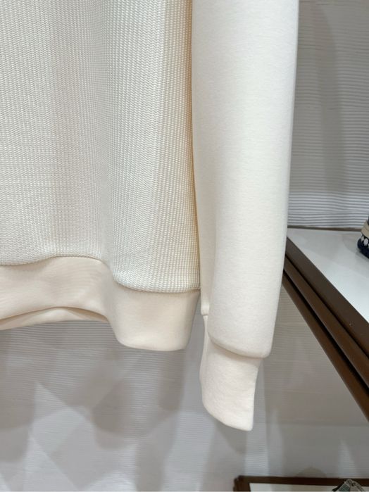 Bluza Prada , calitate premium , L , noua , pe comands