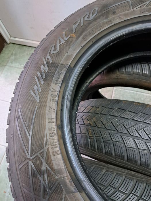 4 anvelope 215/65 R17 Vredestein