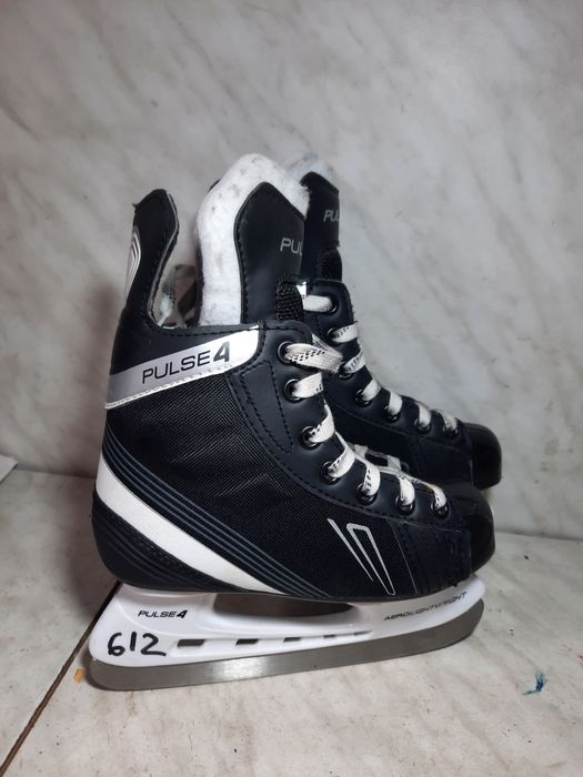 Patine hochey hochei 612 Pulse 4 marime 32 (21 cm) impecabile