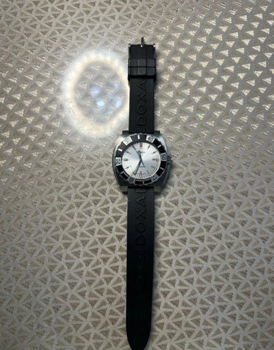 Ceas barbati Doxa elvetian