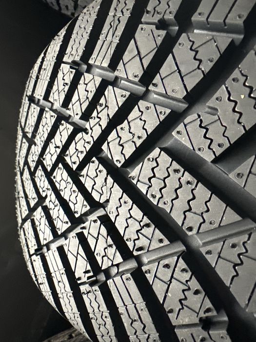 4бр. Нови зимни гуми Hankook i-cept RS3 215/55/17 98V XL