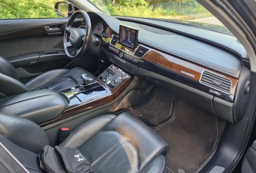 Audi A8 3.0 TDI Long/Matrix (TV)
