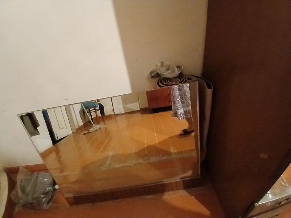 Продаются  зеркала .