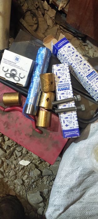 Продам запчасти на КАМАЗ . Апоратуру после ремонта. Пальцы . Шкворня