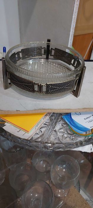 продам Конфетницу