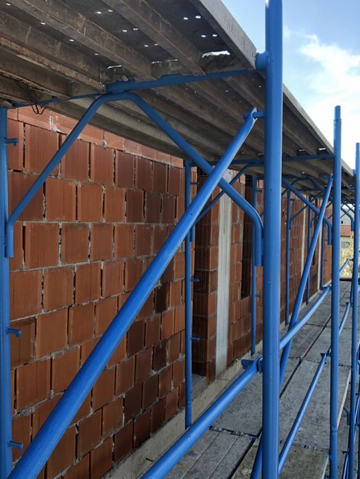 Inchiriez schela metalica ingusta 75 cm