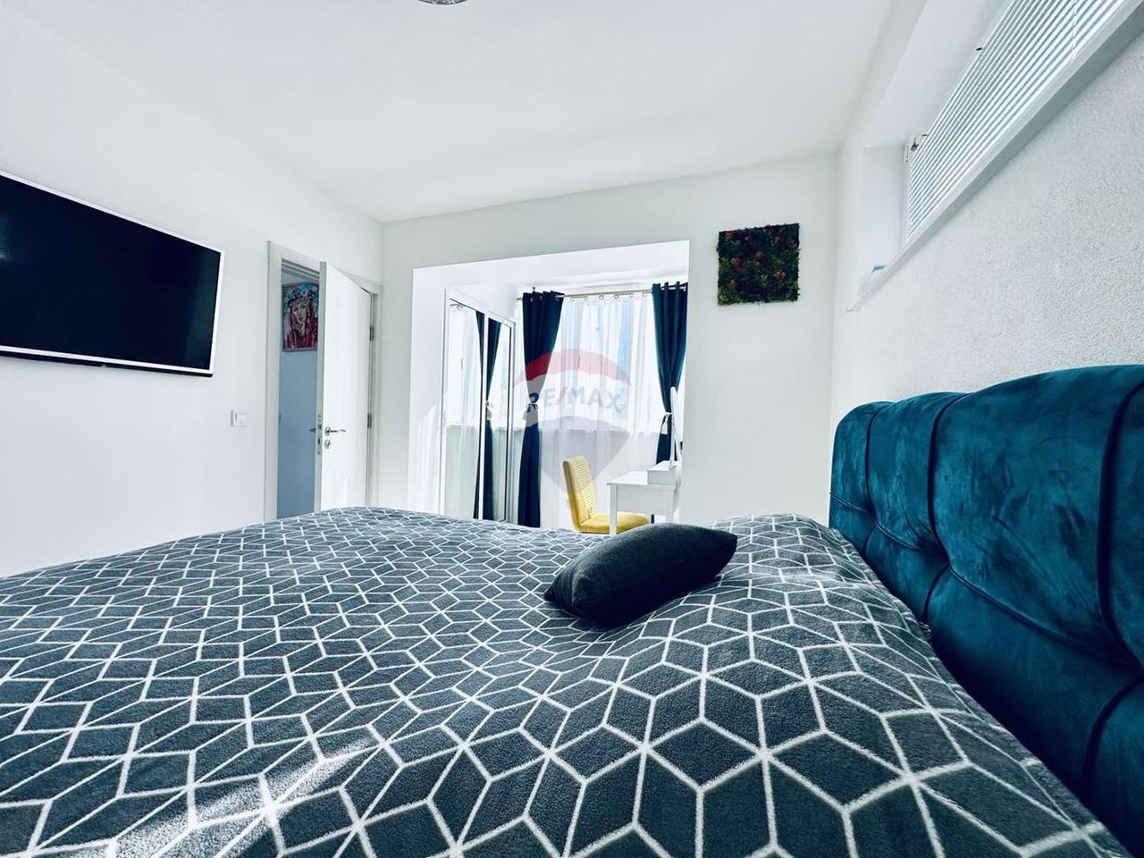 Продава се Тристаен апартамент в Балчик - 81 кв.м за 1667 €/кв.м - Снимка #12