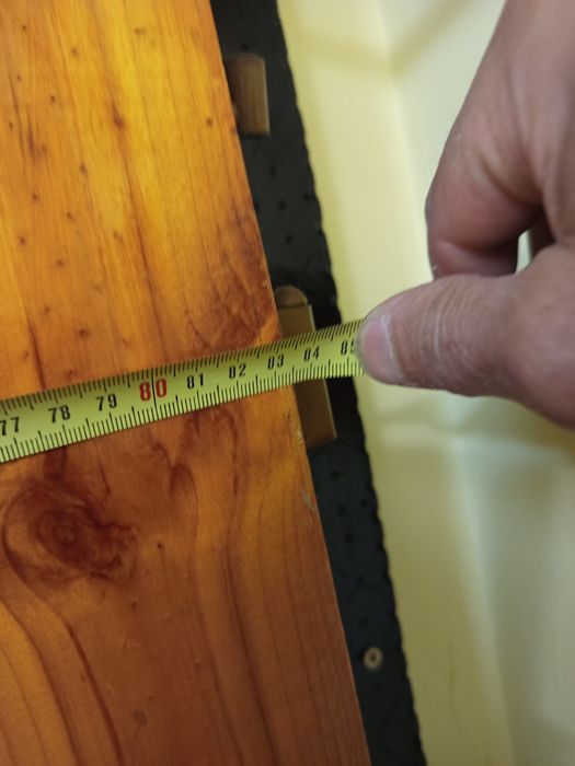 Масивна дървена врата