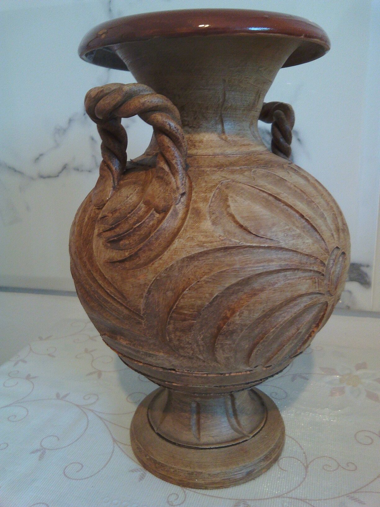 Vas de lut ornamental, vechi din ceramica /lut, dim. 25 cm/17 cm