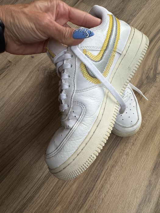 Оригинални кецове Nike Air Force 1 '07! 38,5 н