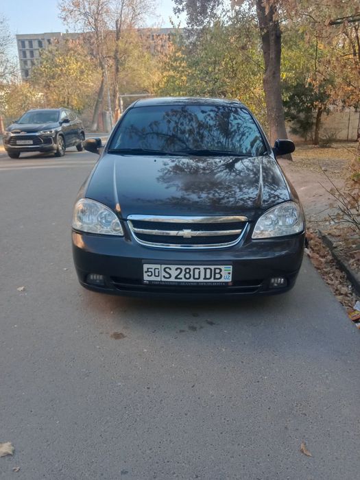 Lasetti 1.8 sotiladi Продам Ласетти 1.8