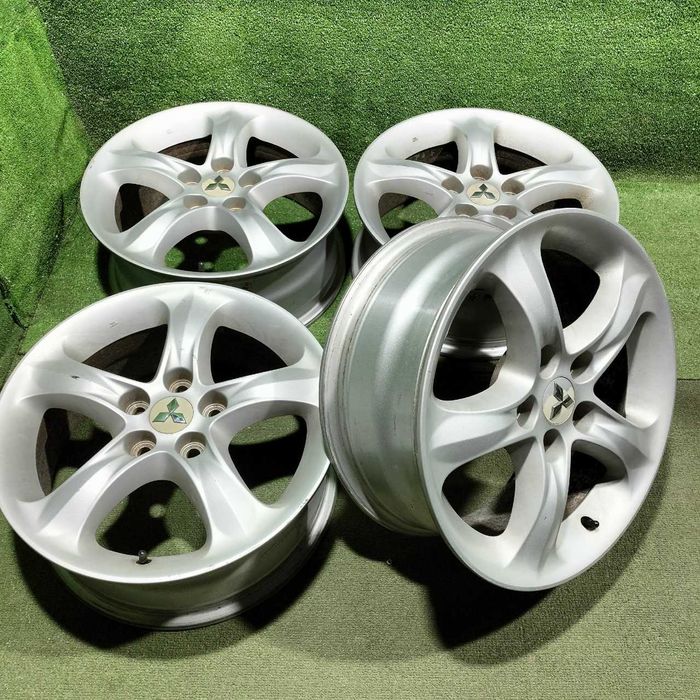 Продам Оригинальный диски Mitsubishi R17 7 JJ PSD 5/114,3 ET46 DIA67,1