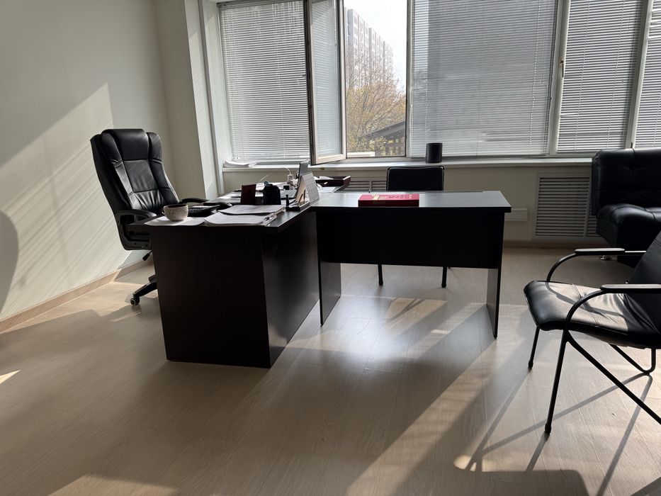 Директорский стол