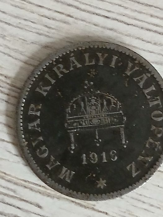 Vând moneda maghiara 20 filler anul 1918 și monedă 5000 lei 2003