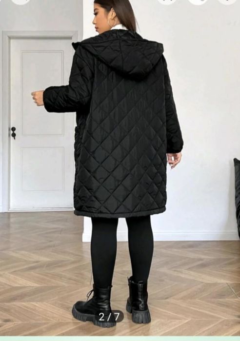 Продавам дамско яке.