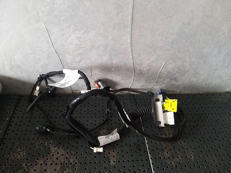 Cablaj instalatie electrica usa dreapta fata opel zafira e life 9824873980