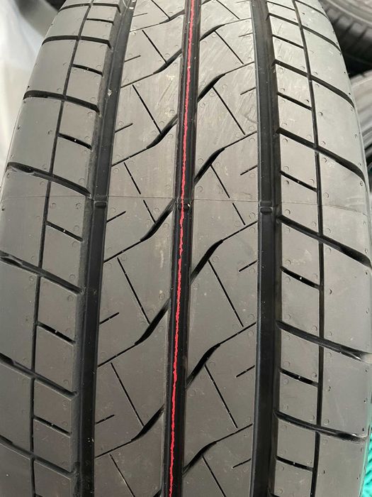 Set jante cu anvelope noi vara 205 65 r16c Renault Trafic Vivaro 2014+