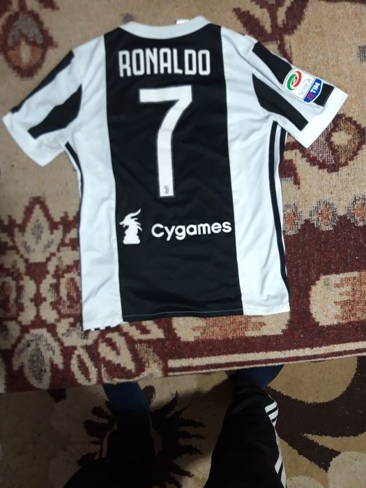 Vânzări haine sportive