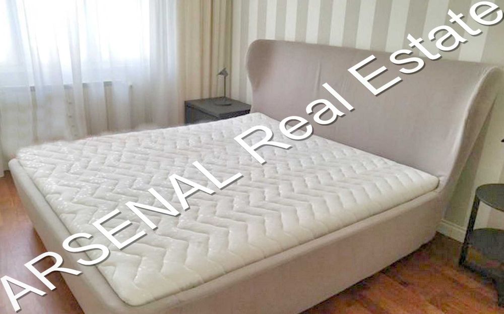 Дава се под наем Тристаен апартамент в София, Център - 130 кв.м за 1200 € - Снимка #1