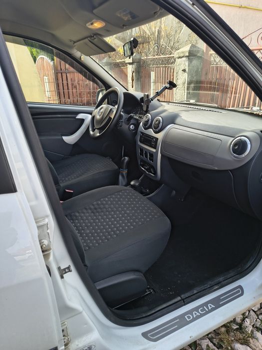 Logan MCV GPL 2012 1.6 mpi