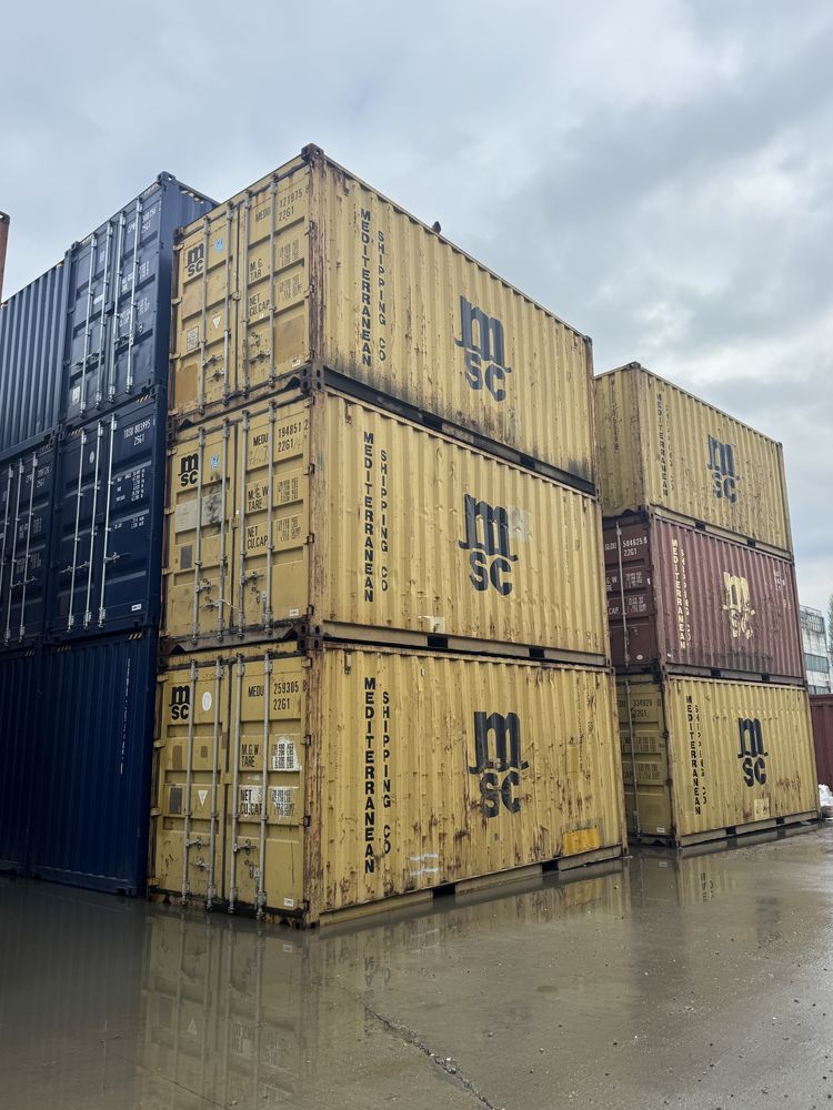 Container Maritim