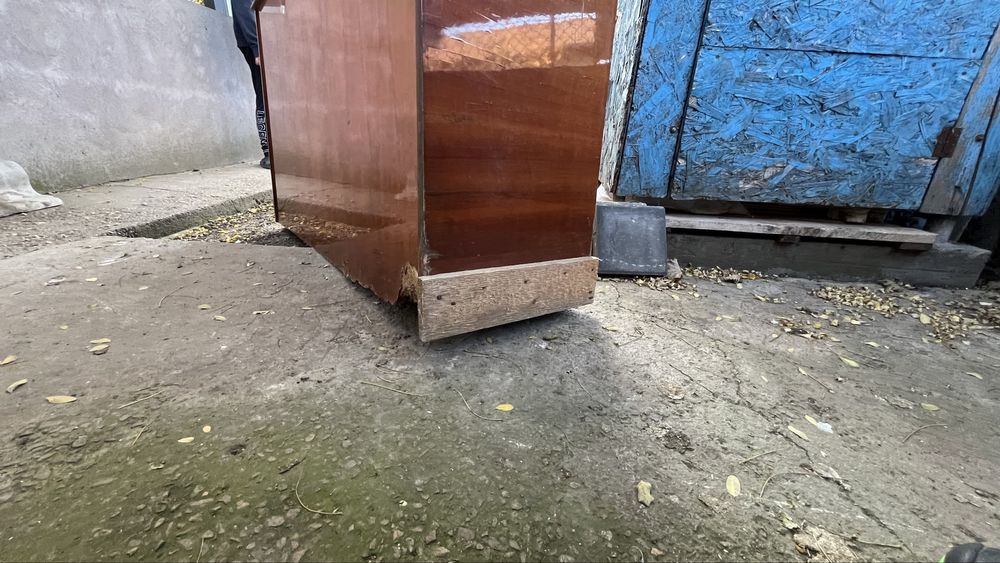 Lada veche de peste 50 ani lemn