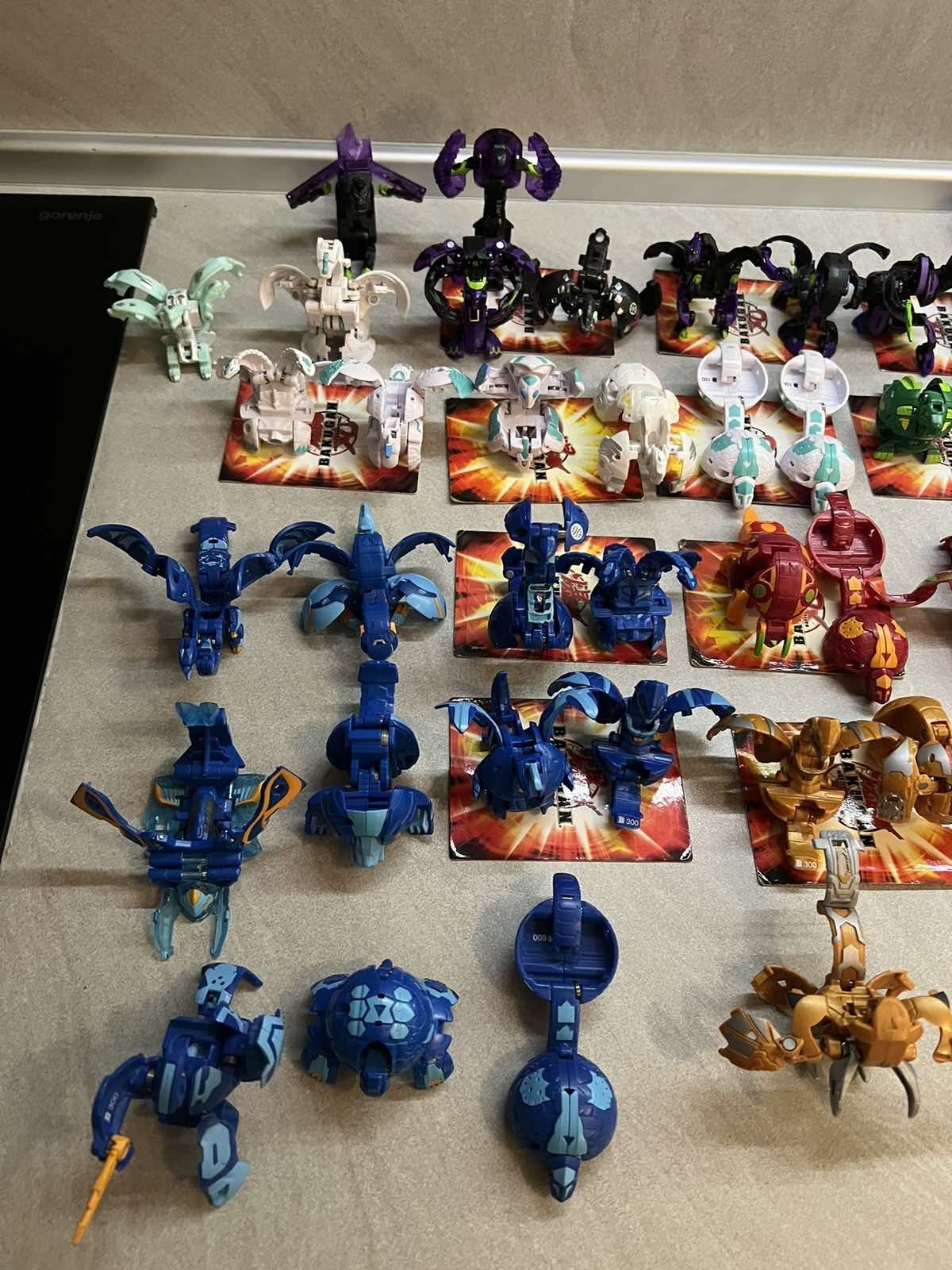 Бакуган играчки (Bakugan battle)