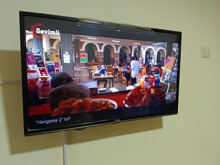 Televizor sotiladi Artel 32talik prastoy sostayaniyasi yengide