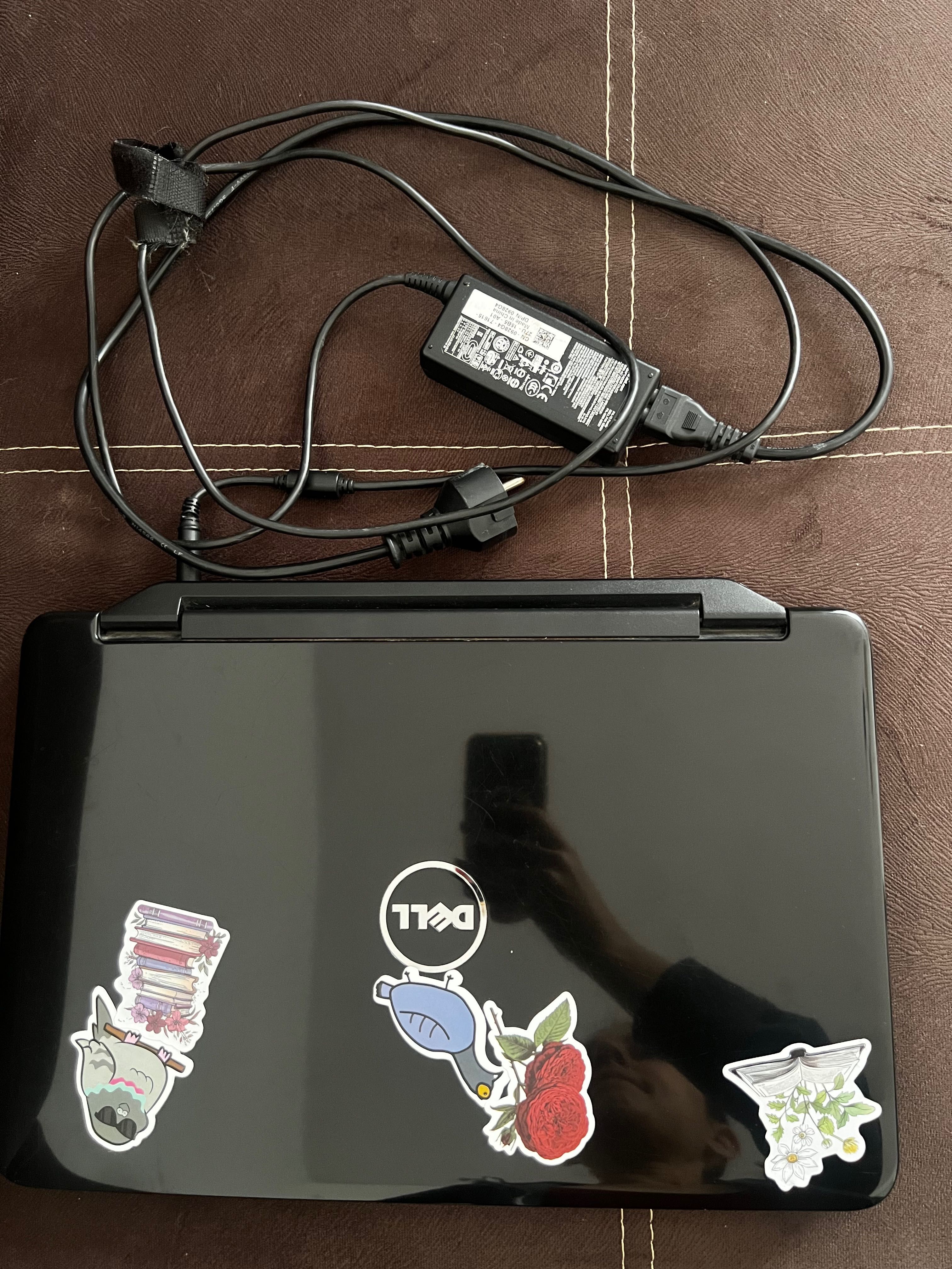 Лаптоп Dell INSPIRON N5050-0200