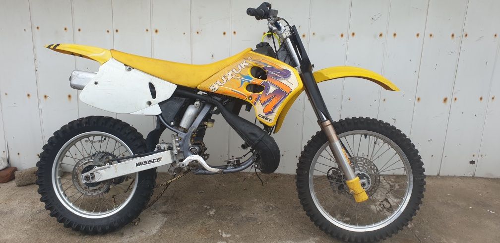 Само на части Suzuki rm 250