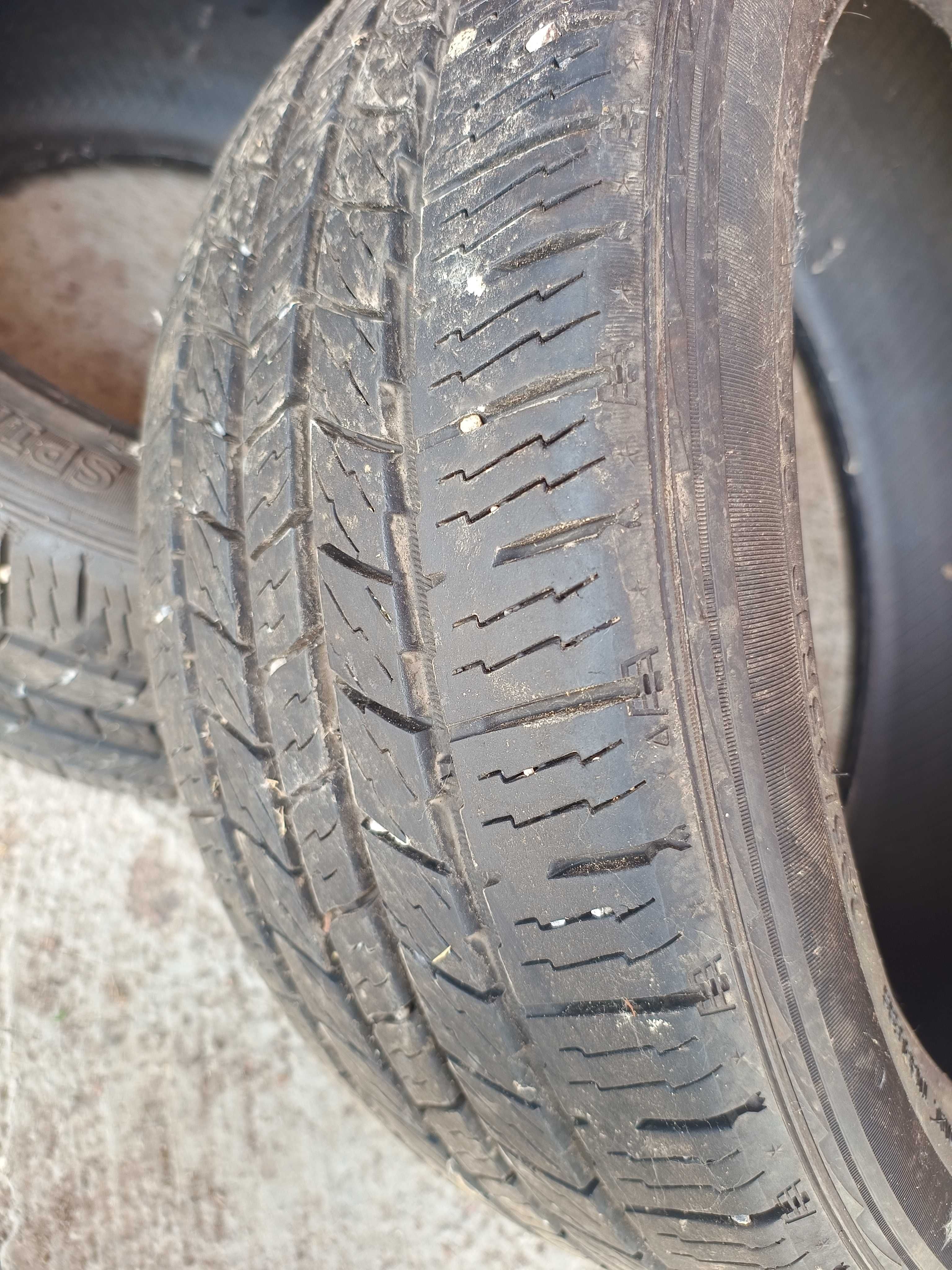 Гуми за автомобил/джип 235/45/19