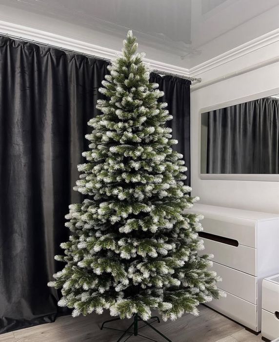 Искуственные елки,зеленая,снежная,гирлянды